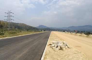 फास्ट ट्रयाक निर्माणले गति लिँदै : कालोपत्र सुरू, १६ पुल सम्पन्न_img