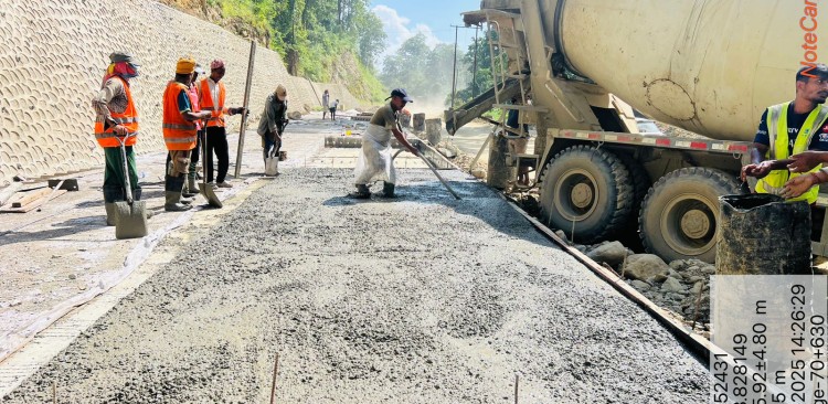 अबदेखि बिटुमिन कालोपत्रको सट्टा कंक्रिट सडक निर्माण गर्नुपर्ने_img