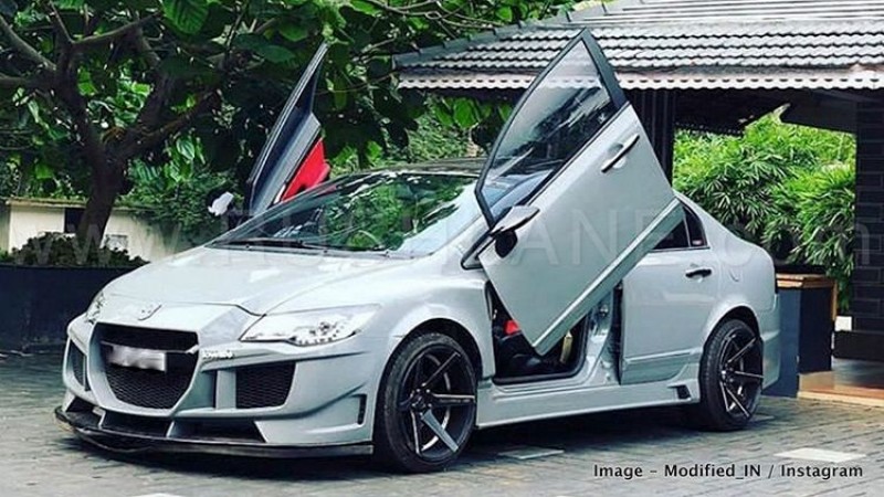 पत्याउनु हुन्छ ? यो लेम्बोर्गनी होइन होन्डा सिभिक कार हो