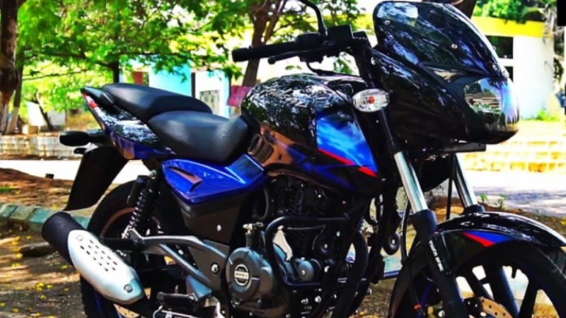 आयो बजाज पल्सर १५० फेसलिफ्ट, यस्तो छ भारतमा नयाँ मूल्य