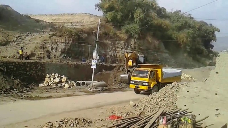 चाबहिल साँखु सडकखण्डका वासिन्दा धुलोले आजित