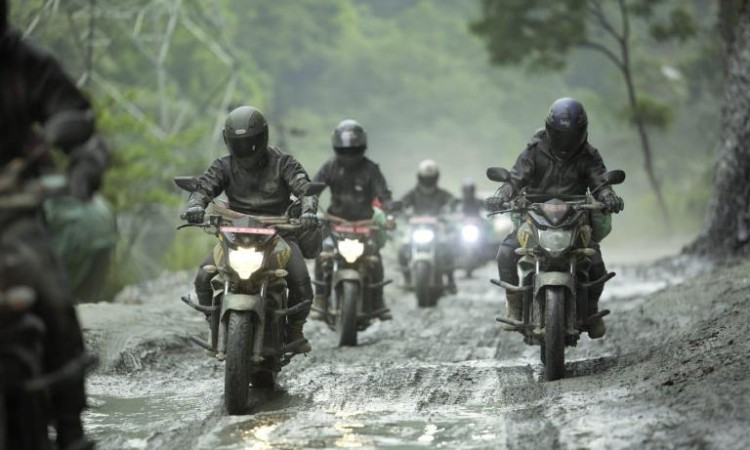 रोडिजसँगै यामाहा एफजी राइडरहरु जोमसोम पुगे, अब लोमान्थाङ तर्फ_img