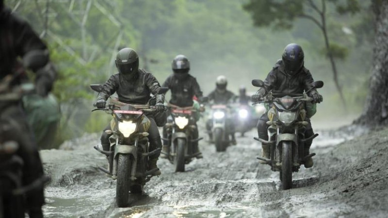 रोडिजसँगै यामाहा एफजी राइडरहरु जोमसोम पुगे, अब लोमान्थाङ तर्फ