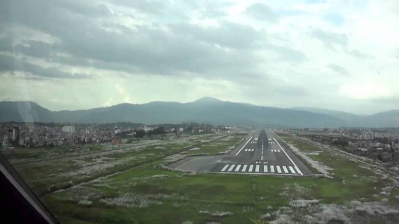 त्रिभुवन अन्तर्राष्ट्रिय विमानस्थलमा यतीको विमान चिप्लियो, विमानस्थल अवरुद्ध