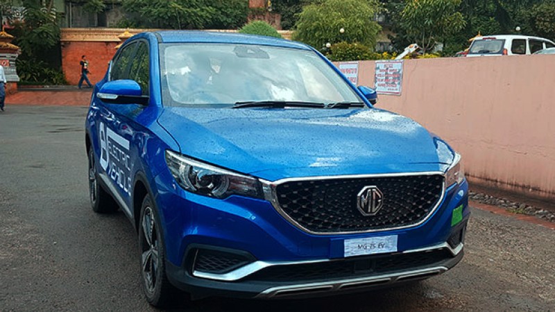 एमजीको इलेक्ट्रीक कार टेष्ट ड्राइभः मूल्य अनुसारको पावर, फिचर र उच्च ग्राउन्ड क्लियरेन्स