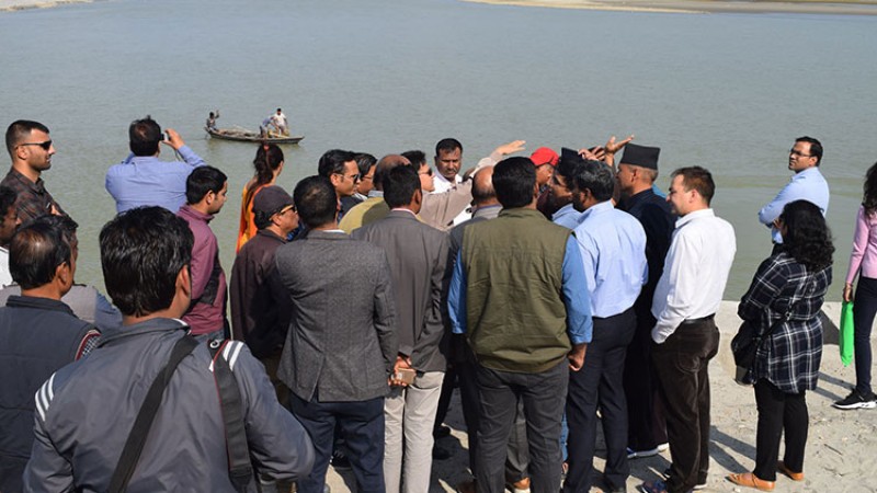 भारतीय र नेपाली टोलीबाट पानीजहाज सञ्चालन गर्न स्थलगत अध्ययन