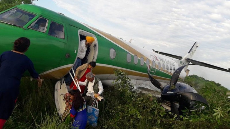 दुर्घटनामा परेको यतिको विमान हटाइयो, त्रिभुवन विमानस्थल १२ घन्टापछि खुल्यो