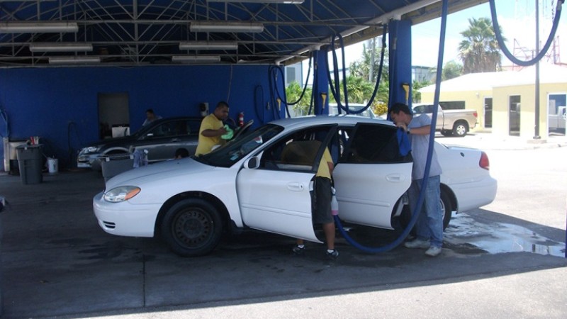 मान्छेको मात्र हैन अब गाडीको पनि ‘स्पा’, पानी बिनै सर्भिसिङ हुने