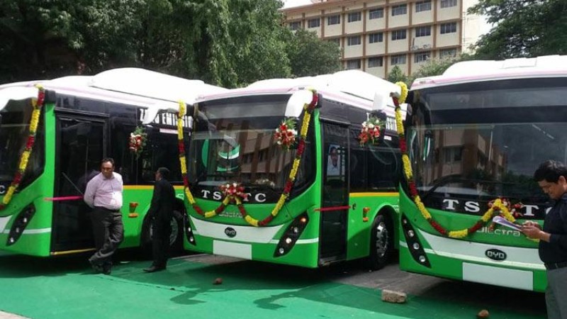 अन्योलमा ३०० वटा बिद्युतीय बस खरिद प्रकृया, के भने अर्थमन्त्रीले