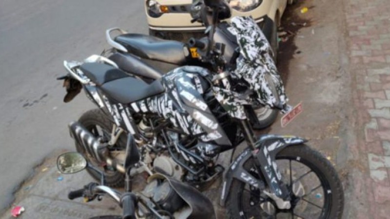 टेस्टिङको क्रममा देखियाे केटिएम ३९० एडभेन्चर, बिएमडब्ल्यु ३१० जिएससँग प्रतिस्पर्धा