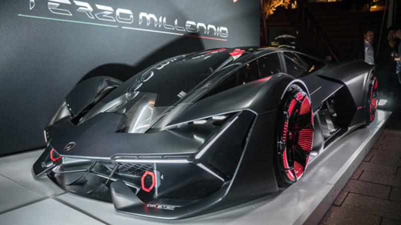 यी हुन्, संसारका तिव्रगतिमा दौडने ११ इलेक्ट्रीक कार