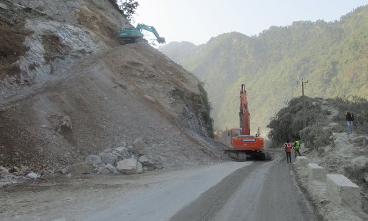 नारायणगढ मुग्लिन सडकखण्ड एकतर्फी_img