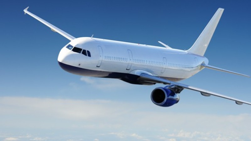 हवाई इन्धन मूल्य प्रतिलिटर १० रुपैयाँले घट्यो, हवाई भाडा कति घट्ला ?