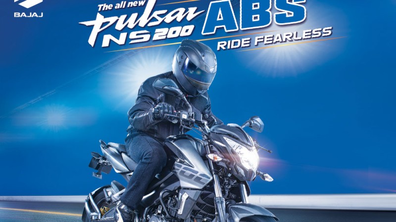 पल्सर एनएस २०० एबीएस पुग्यो शोरुममा, मूल्य ३ लाख ३४ हजार