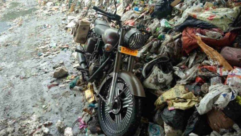 ग्राहकले फोहोरमा फालेको पेगासस किन्दै रोयल इनफिल्ड, यस्तो छ तयारी