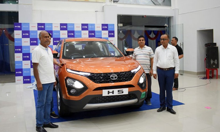 टाटाकाे प्रिमियम एसयूभी एच फाइभ  विराटनगरमा सार्वजनिक_img