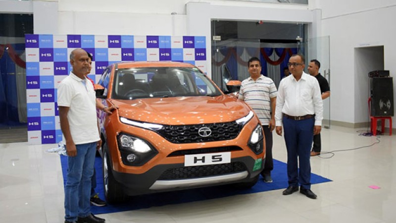 टाटाकाे प्रिमियम एसयूभी एच फाइभ  विराटनगरमा सार्वजनिक