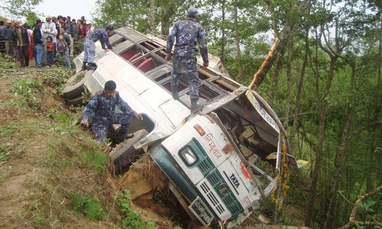 यी हुन् नेपाली सडकमा दुर्घटना हुनुका ९ कारण_img