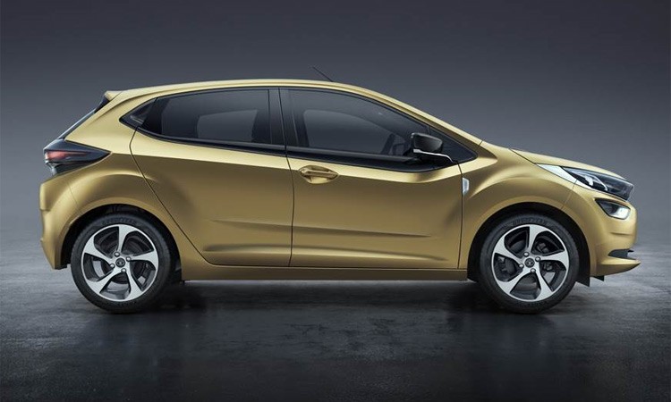 यस्तो छ टाटा अल्ट्रोजको डायमेन्सन, बलेनो र आई–२० भन्दा कति फरक ?_img