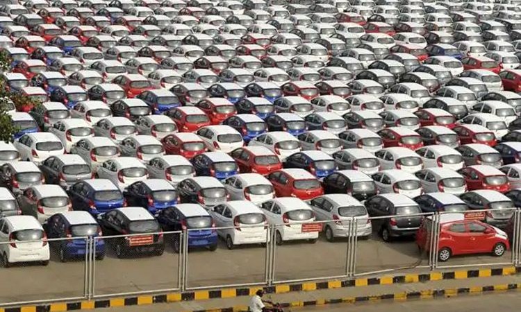 ओरालो लाग्यो भारतीय अटो बजार, कुन कम्पनीको बिक्री कति घट्यो_img