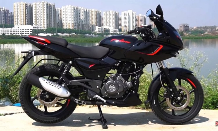 पल्सर २२० एफ अवतारमा आयो  १८०, पल्सर-१५० मा पनि लाग्यो एबीएस फिचर_img