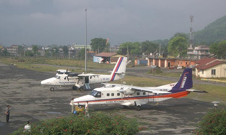 चितवन विमानस्थल वरपर बनेका घरले दुर्घटना निम्त्याउने खतरा_img