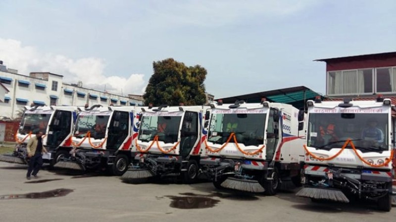 धुलोमुक्त सहर बनाउन आजबाट ५ ब्रुमर संचालनमा