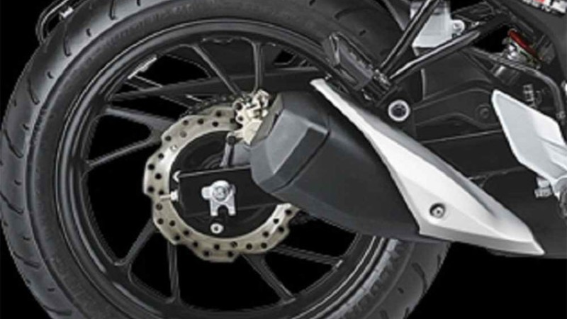 यी हुन् डबल डिस्क भएका ४ बाइक, तपाईको छनोट कुन ?