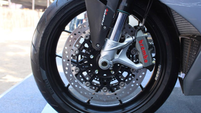 यी हुन् नेपालमा बिक्री हुने डबल च्यानल एबीएस भएका बाइक (मूल्यसहित)