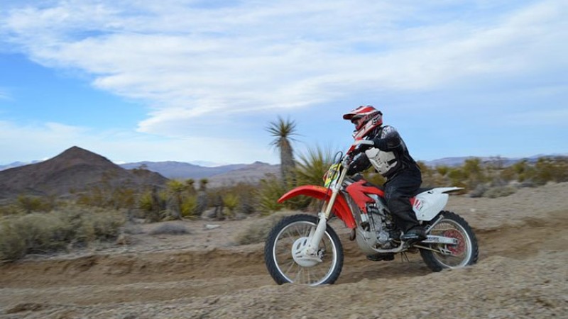 यी हुन् नेपालमा बिक्री हुने सस्ता डर्ट बाइक, मूल्य र विशेषतासहित