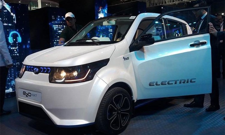 तयार हुँदै महिन्द्राको इलेक्ट्रीक कार ‘e2o Nxt’, यस्तो छ माइलेज र अन्य फिचर_img