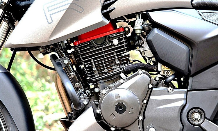 टीभीएसले ल्यायो नयाँ इन्जिनमा दुई मोटरसाइकल_img