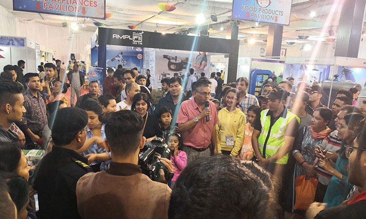 फेस्टिवल मार्केट: बजाजको मोटरसाइकल जिते सुन्दर महर्जनले_img