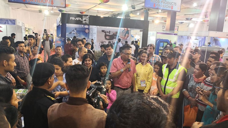 फेस्टिवल मार्केट: बजाजको मोटरसाइकल जिते सुन्दर महर्जनले