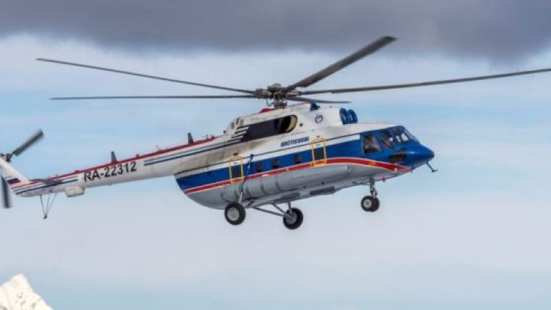 डा केसीलाई लिन हेलिकोप्टर पठाइयो