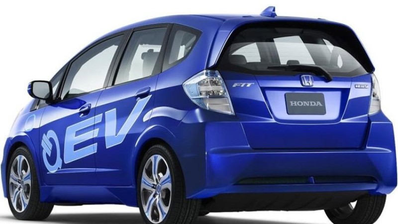 होन्डाले ल्याउँदै २ नयाँ मोडलका हाइब्रिड कार