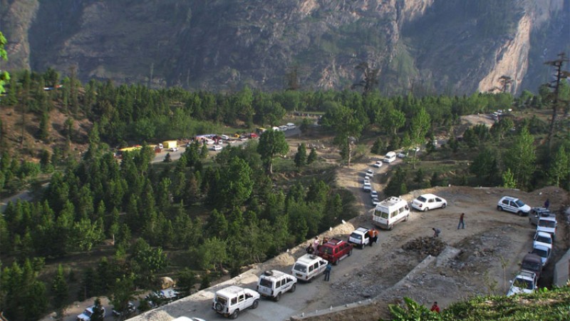 पहिरोले रोकिएको वीपी राजमार्ग एकतर्फी खुल्ला