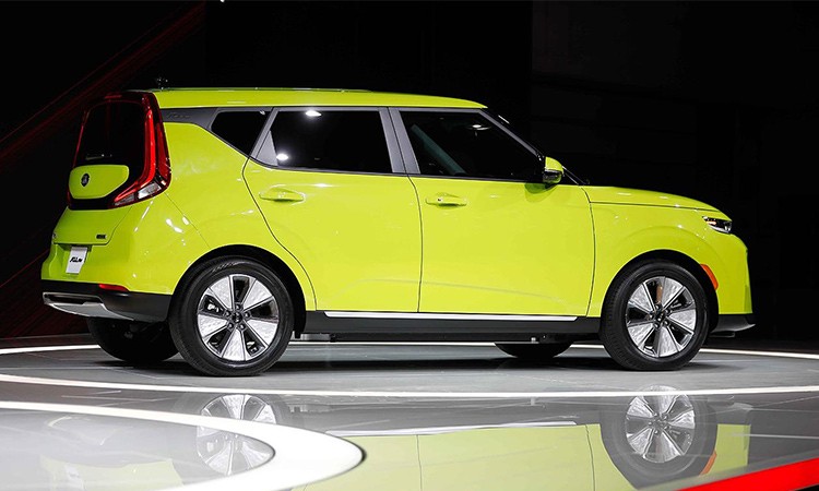 सार्वजनिक भयो नयाँ किया शोल, सिंगल चार्जमा ४८४ किमी माइलेज_img