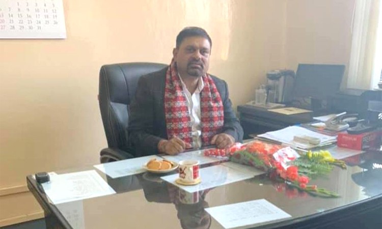 मन्त्रीको ठाडो प्रस्तावमा यातायातका डीजी दाहालको सरुवा_img