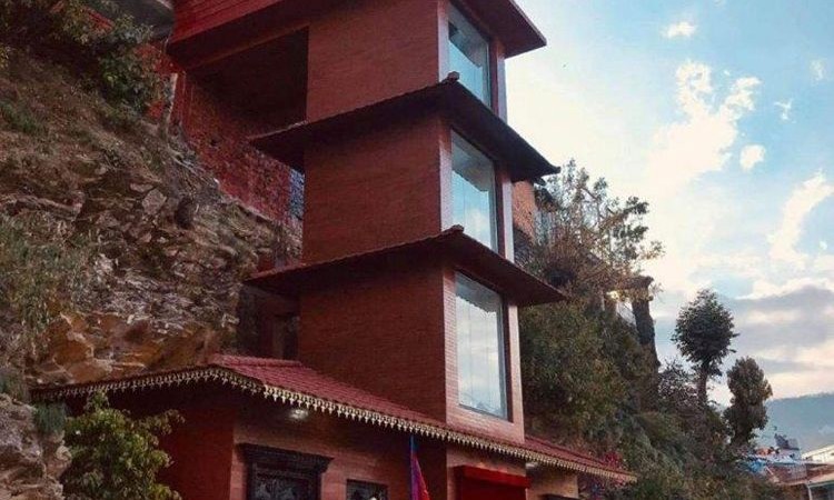 लक्ष्मी हुन्डाई र हुन्डाई मोटर्सको सहयोगमा विन्ध्यवासिनी मन्दिरमा बन्यो लिफ्ट_img
