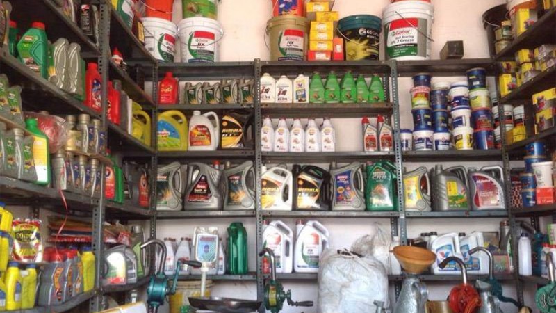 इलेक्ट्रीक र  हाइब्रिड कार बढेसँगै ल्यूव र स्पेयर पाटर्सको भविस्य अन्यौलमा