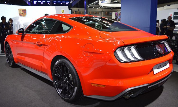 १० स्पीड अटोमेटिक गियरमा आयो, नयाँ फोर्ड–मस्टाङ्ग_img