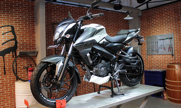 बजाज पल्सर एनएस २०० एफआई सार्वजनिक, यस्तो छ मूल्य_img