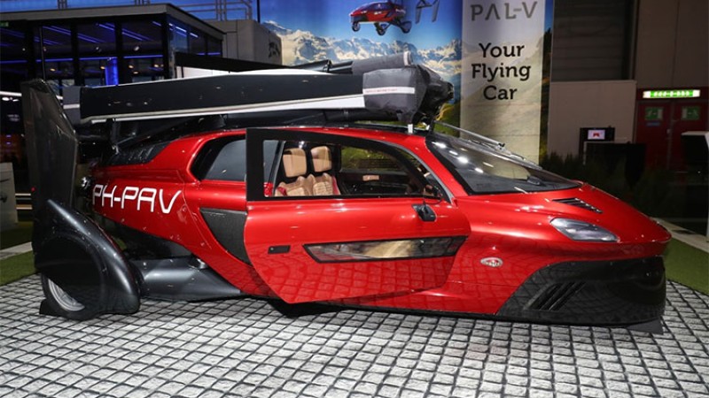 तयार भयो आकाशमा उढ्ने कार, मूल्य ७ करोड ५० लाख