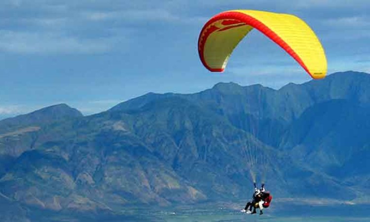 अब इलाममा पनि प्याराग्लाइडिङ_img