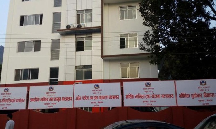 यातायात विभागको कारण लाइसेन्स र नम्बर प्लेट दिन समस्या: प्रदेश ५_img