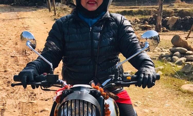 ६१ वर्षे बुलेट राइडर आमाको हार्ले डेभिडसन चढ्ने सपना_img