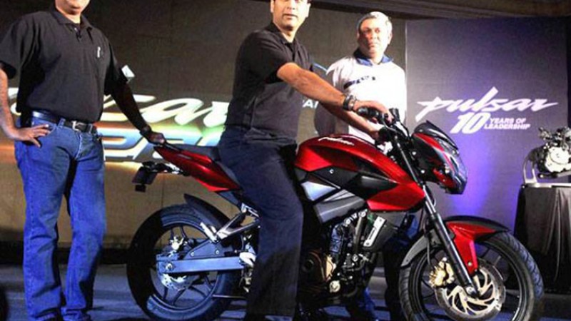 रोयल इनफिल्डले स्कुटर ल्याए मात्रै बजाजले पनि स्कुटर ल्याउने