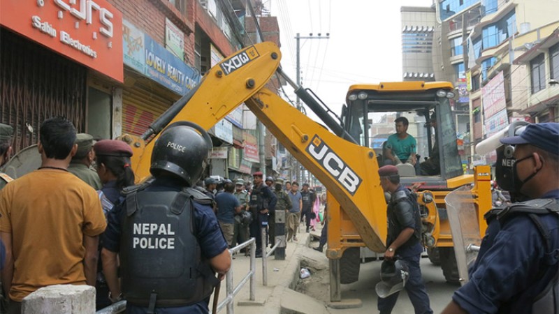 चैतभित्र काठमाडौंका मुख्य सडक चिल्ला बन्ने, यस्तो छ धुलोमुक्त बनाउने तयारी