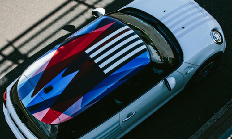 राजकुमार ह्यारीको विवाहलाई मिनीले बनायो यस्तो कार, यी हुन् विशेषता_img